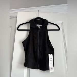 Love Poem Women’s Black Detailed & Textured Looking Sleeveless Top Mini Cropped